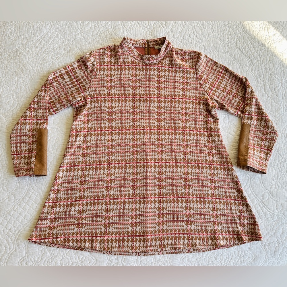 Tyler Boe Sweater Dress Size L Tan & Red Houndstooth Mock Neck Knit Long Sleeve